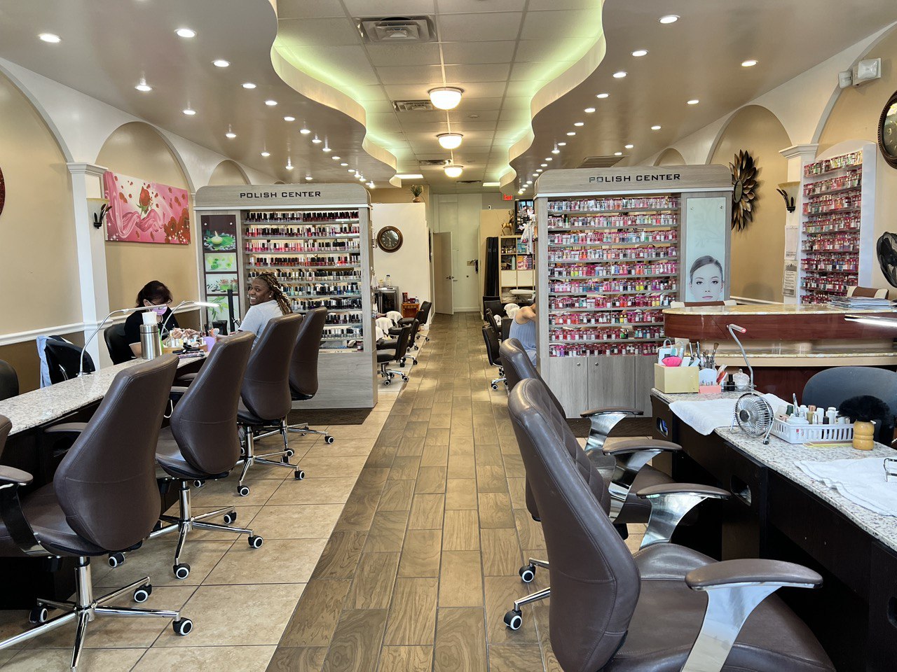 Salon seating